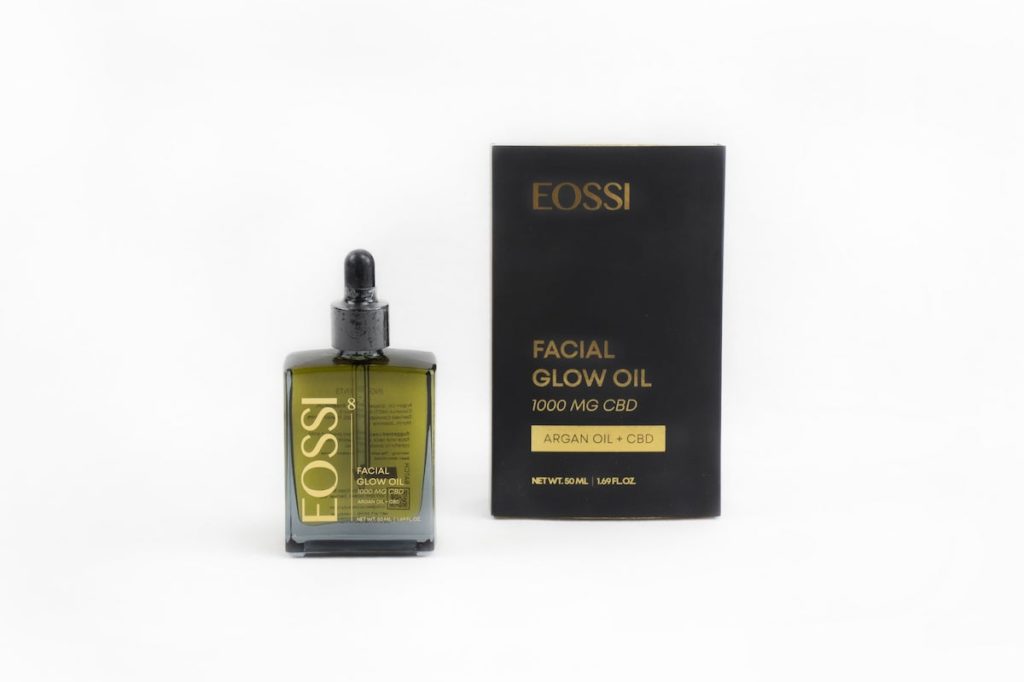 eossi facial glow cbd oil and box